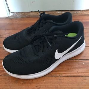 Nike Free Run Sneakers